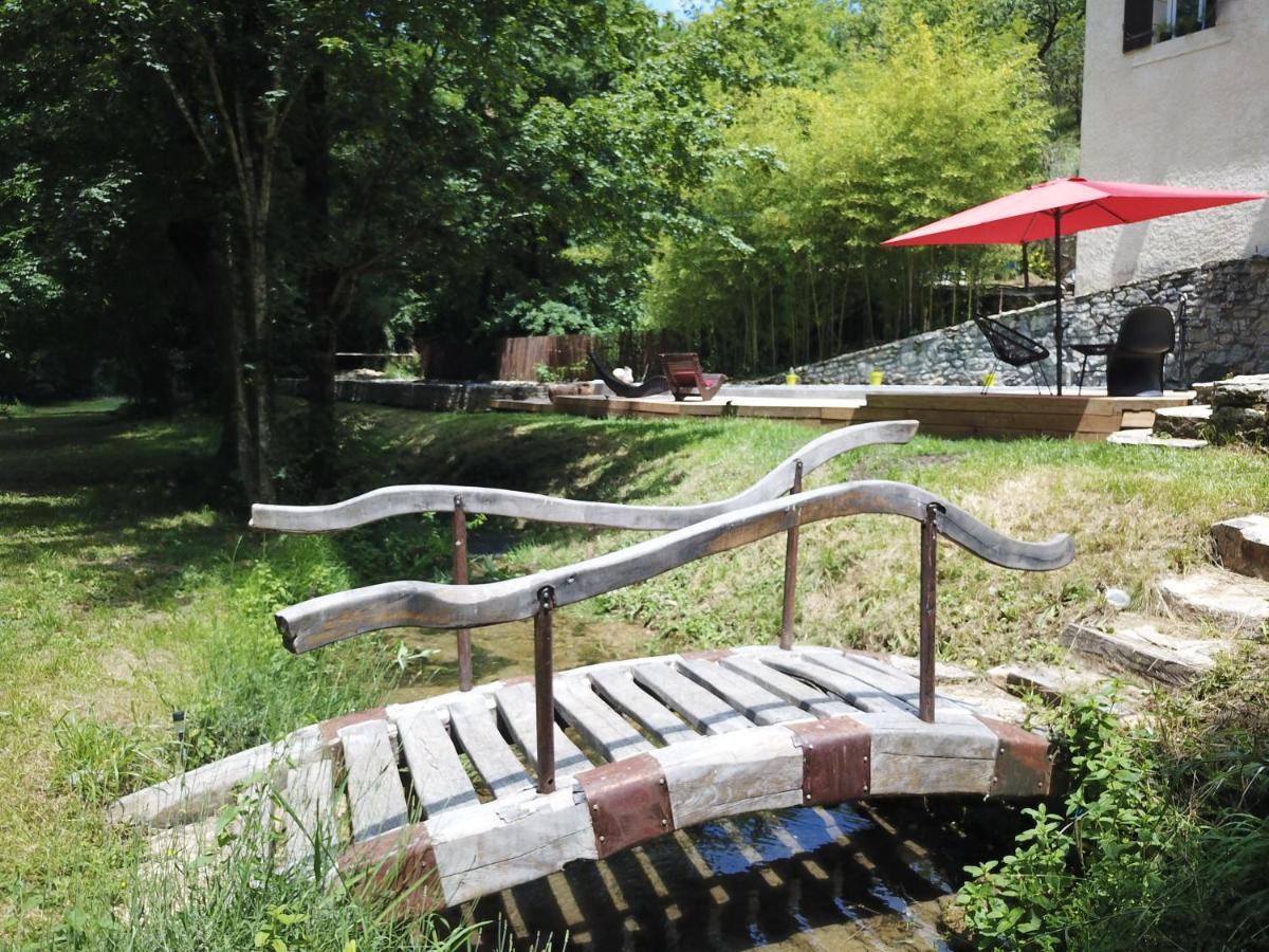 Moulin Bas, Pres De La Riviere Bed & Breakfast Carnac-Rouffiac ภายนอก รูปภาพ